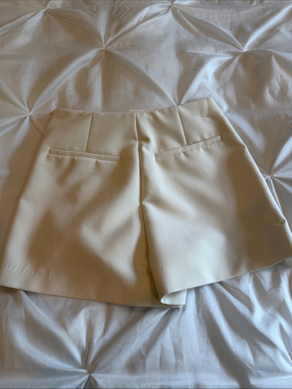 Zara Cream Mini Skirt-Skort - Picture 4 of 7